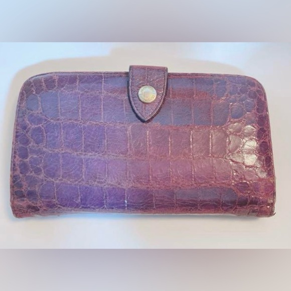 Miumiu Croc Embossed Kisslock Wallet - Picture 6 of 7
